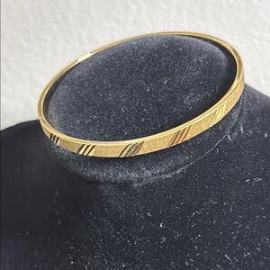Monet Gold Tone Pattern Elegant Bangle Bracelet